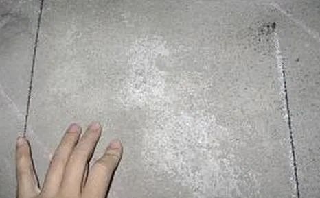 漆膜局部發白發花